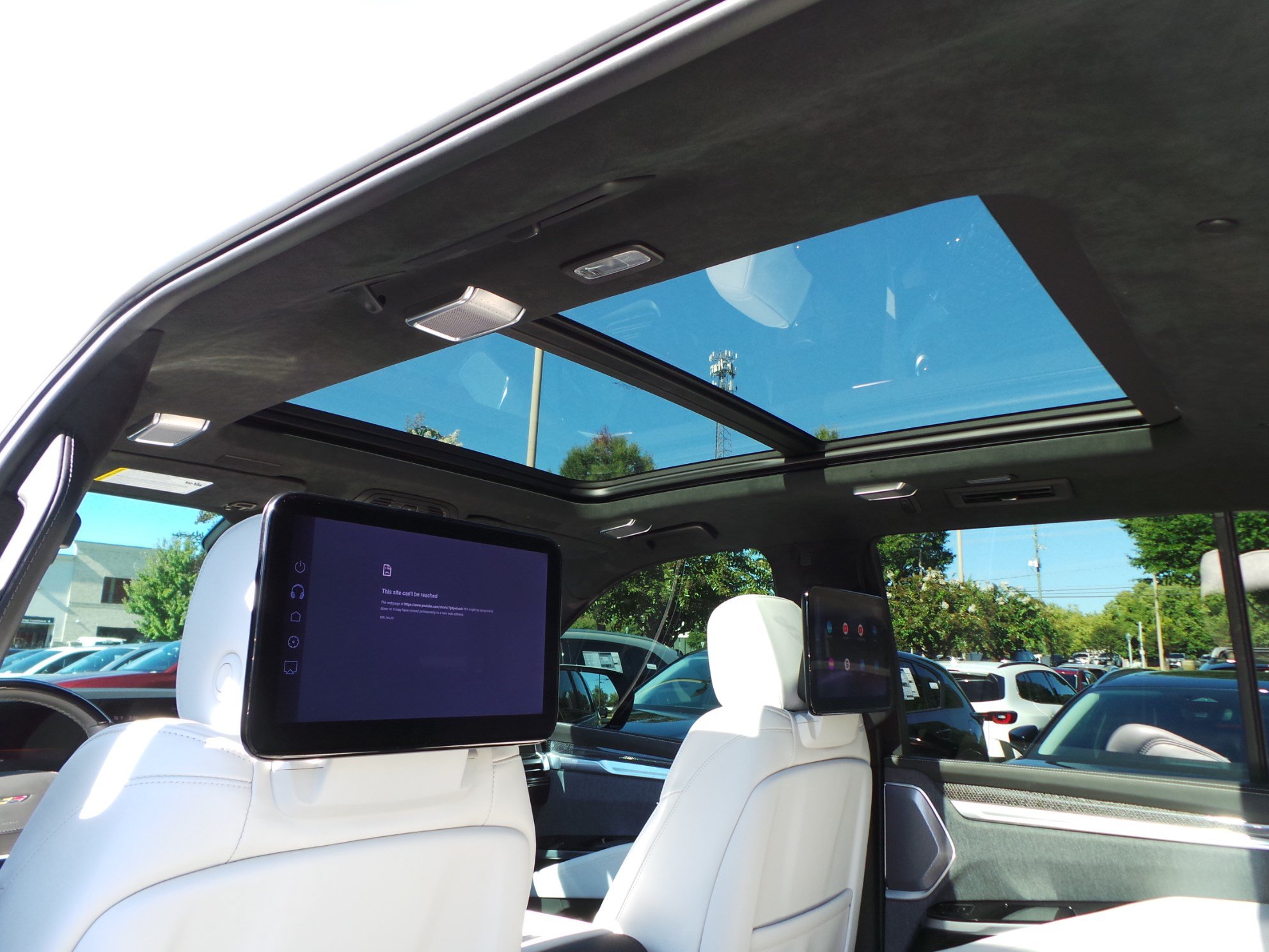 Used 2026 Cadillac Escalade V AWD/4WD image 9