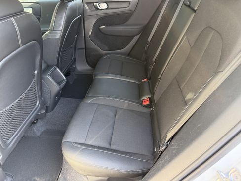 Used 2020 Volvo XC40 T5 Momentum AWD/4WD image 33