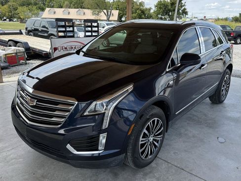 Used 2017 Cadillac XT5 Luxury w/ Driver Awareness Package FWD image 8