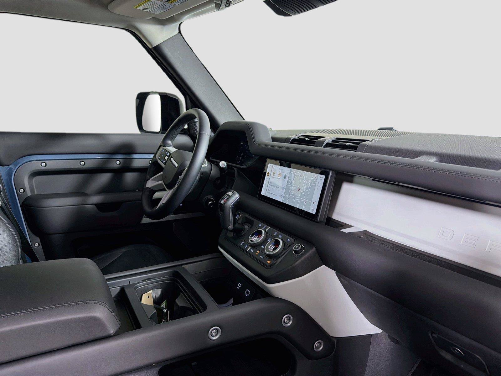 Certified 2024 Land Rover Defender 110 S AWD/4WD image 31