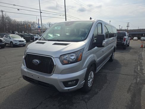 Used 2024 Ford Transit 350 XLT image 8