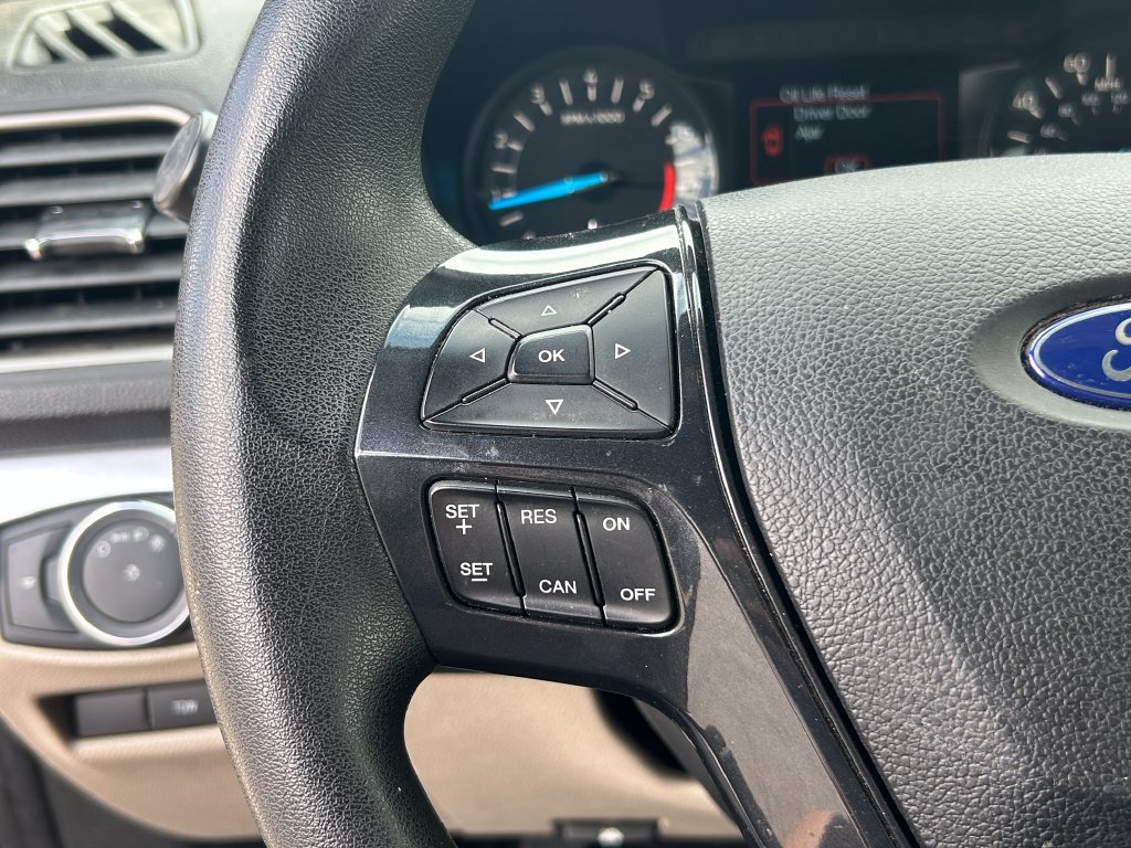 Used 2018 Ford Explorer 4WD w/ Class II Trailer Tow Package image 17