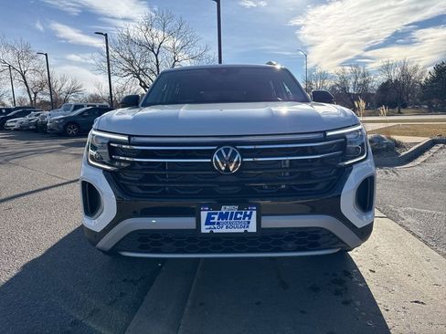 New 2026 Volkswagen Atlas Peak Edition image 8