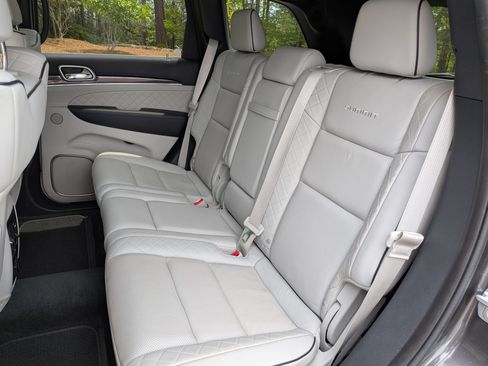 Used 2017 Jeep Grand Cherokee Summit AWD/4WD image 20