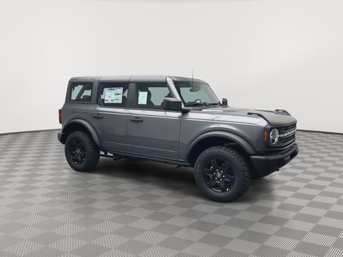 New 2025 Ford Bronco 4-Door image 33