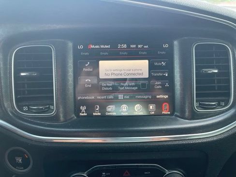 Used 2016 Dodge Charger SXT RWD image 11