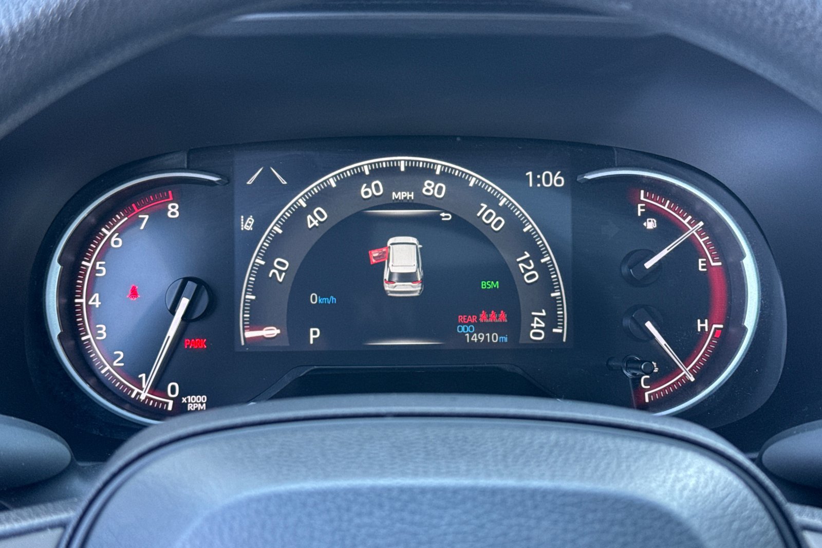 Used 2024 Toyota RAV4 XLE w/ Convenience Package FWD image 29