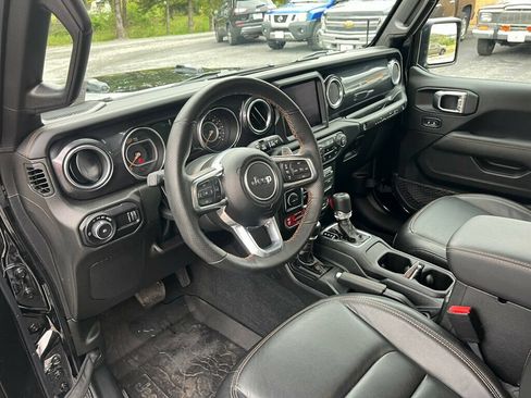 Used 2023 Jeep Wrangler Unlimited Rubicon 392 w/ Trailer Tow Package AWD/4WD image 25