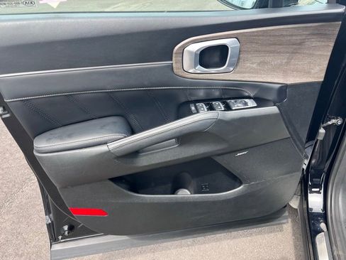 Certified 2021 Kia Sorento SX Prestige AWD/4WD image 9
