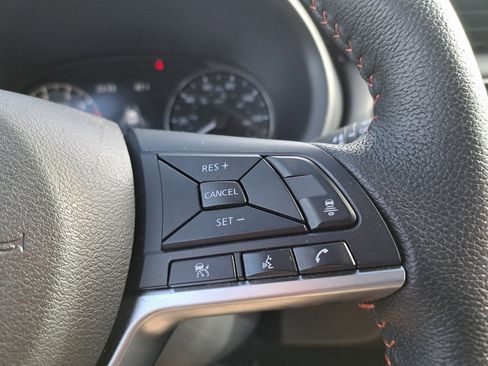 Used 2023 Nissan Kicks SR w/ SR Premium Package image 22