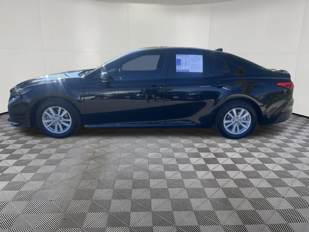 Used 2026 Toyota Camry LE FWD image 4