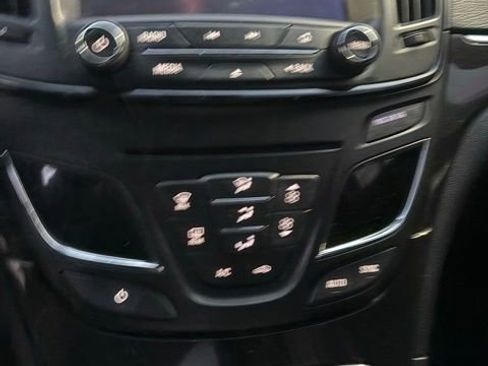 Used 2017 Buick Regal Premium image 5