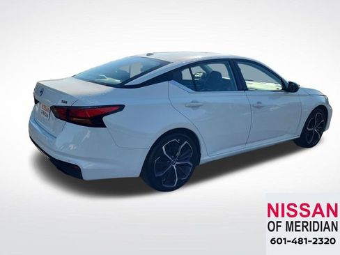 Used 2024 Nissan Altima 2.5 SR image 5