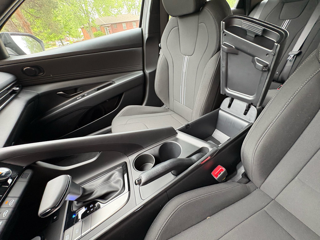 New 2026 Hyundai Elantra Sport FWD image 30