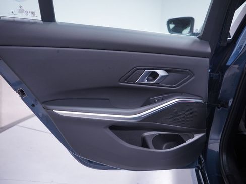 Used 2025 BMW 330i Sedan RWD image 15