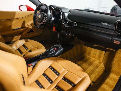 Used 2010 Ferrari 458 Italia Coupe RWD image 24