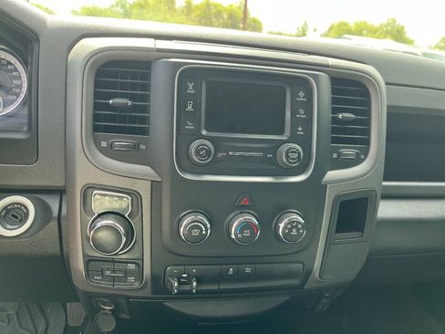 Used 2017 RAM 1500 Express w/ Black Ram 1500 Express Group AWD/4WD image 9