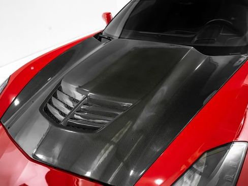 Used 2015 Chevrolet Corvette Z06 w/ 3LZ Preferred Equipment Group image 16