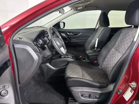 Used 2019 Nissan Rogue Sport SV w/ Technology Package FWD image 11