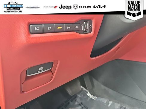Used 2024 Jeep Wagoneer Launch Edition AWD/4WD image 21