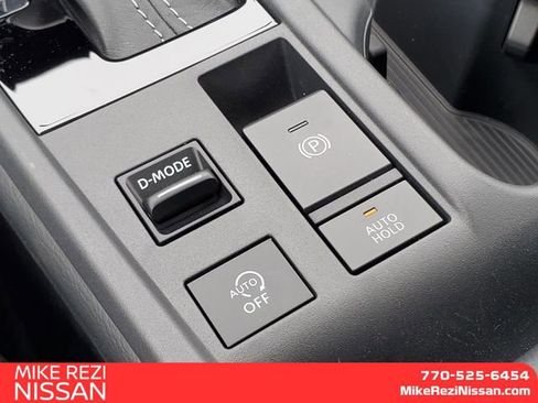 New 2026 Nissan Sentra SV w/ SV Convenience Package FWD image 17