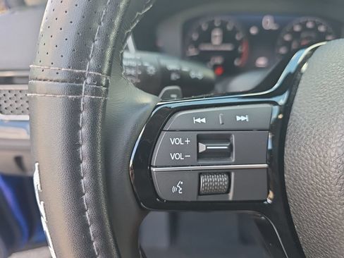 Used 2022 Honda Civic Touring image 18