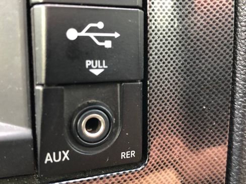 Used 2010 Dodge Challenger SRT8 w/ SRT Option Group II RWD image 38