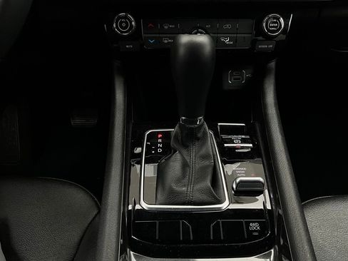 Used 2025 Jeep Compass Latitude image 24