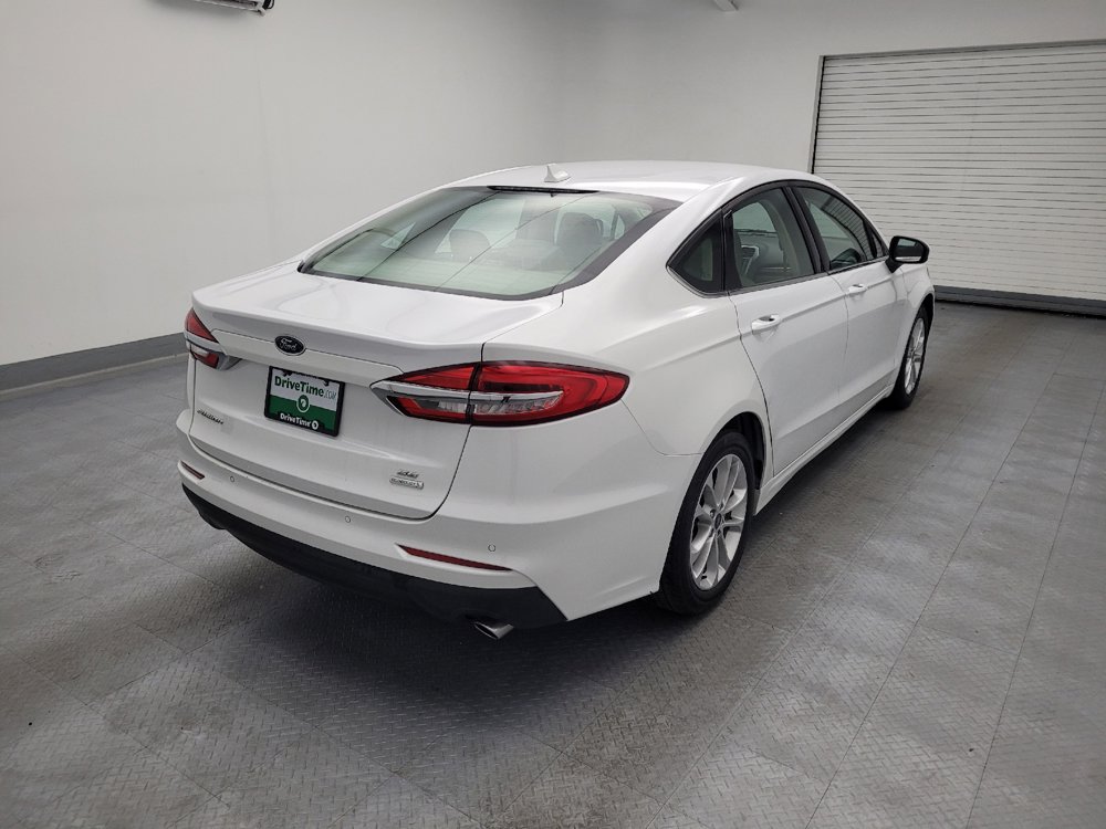 Used 2020 Ford Fusion SE FWD image 9