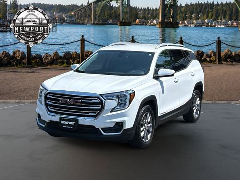 Used 2023 GMC Terrain SLT w/ Infotainment Package II AWD/4WD image 1