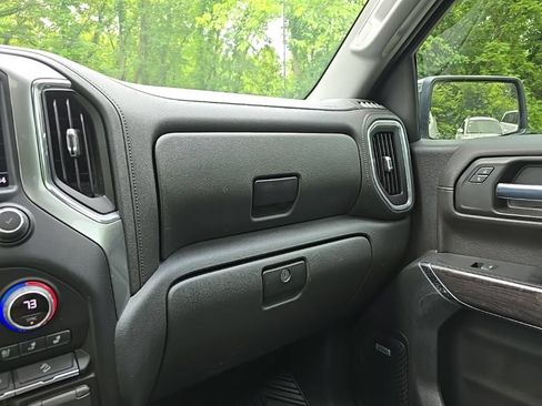 Used 2022 Chevrolet Silverado 1500 LTZ w/ LTZ Premium Package AWD/4WD image 25