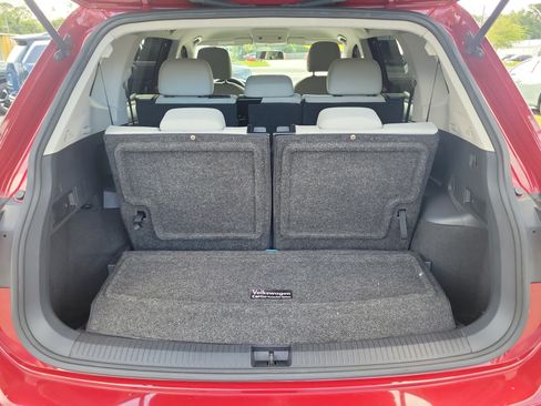 Used 2018 Volkswagen Tiguan S w/ 3rd Row Seat Package AWD/4WD image 14