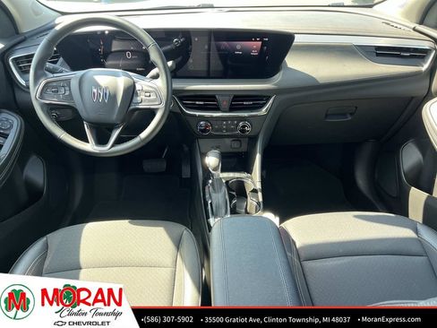Used 2025 Buick Encore GX Preferred AWD/4WD image 14
