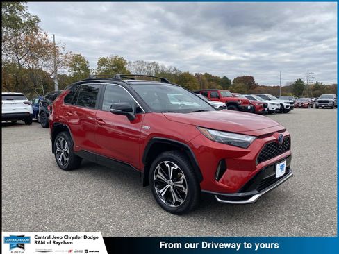 Used 2022 Toyota RAV4 XSE w/ Premium Package image 1