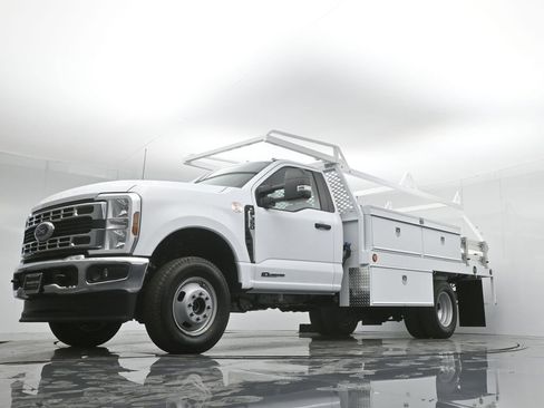 New 2024 Ford F350 XL w/ XL Chrome Package image 37