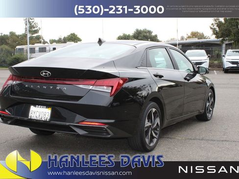 Used 2022 Hyundai Elantra SEL w/ Convenience + Premium Package image 7