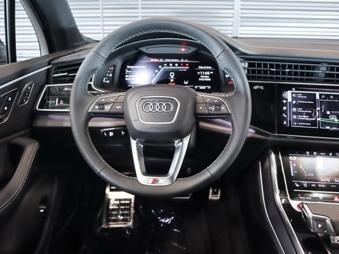 New 2026 Audi SQ7 Premium Plus image 18