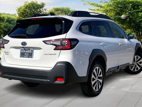 Certified 2025 Subaru Outback Premium image 6