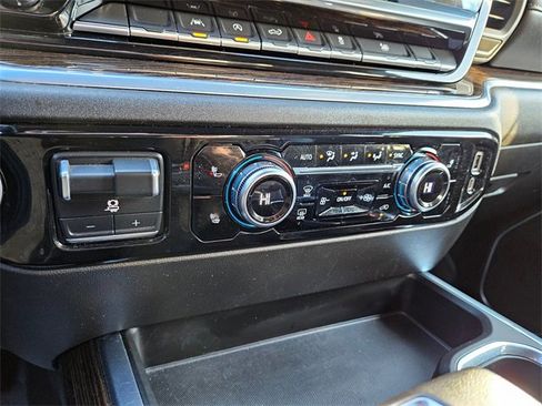 Used 2022 GMC Sierra 1500 Elevation image 23