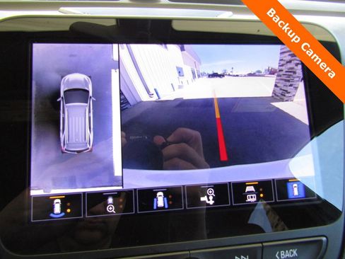 Used 2024 Chevrolet Equinox RS w/ RS Leather Package AWD/4WD image 15