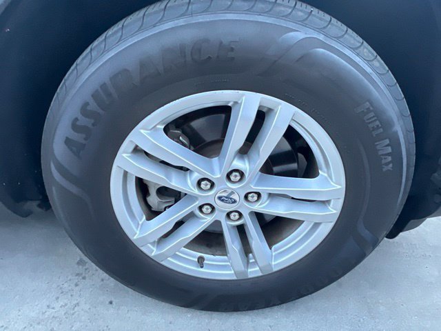 Used 2020 Ford Explorer XLT w/ Equipment Group 202A RWD image 3