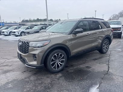 New 2026 Ford Explorer ST-Line w/ Premium Package