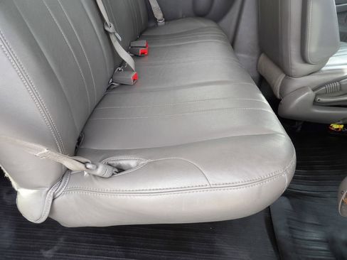 Used 2023 Chevrolet Express 3500 LS RWD image 28