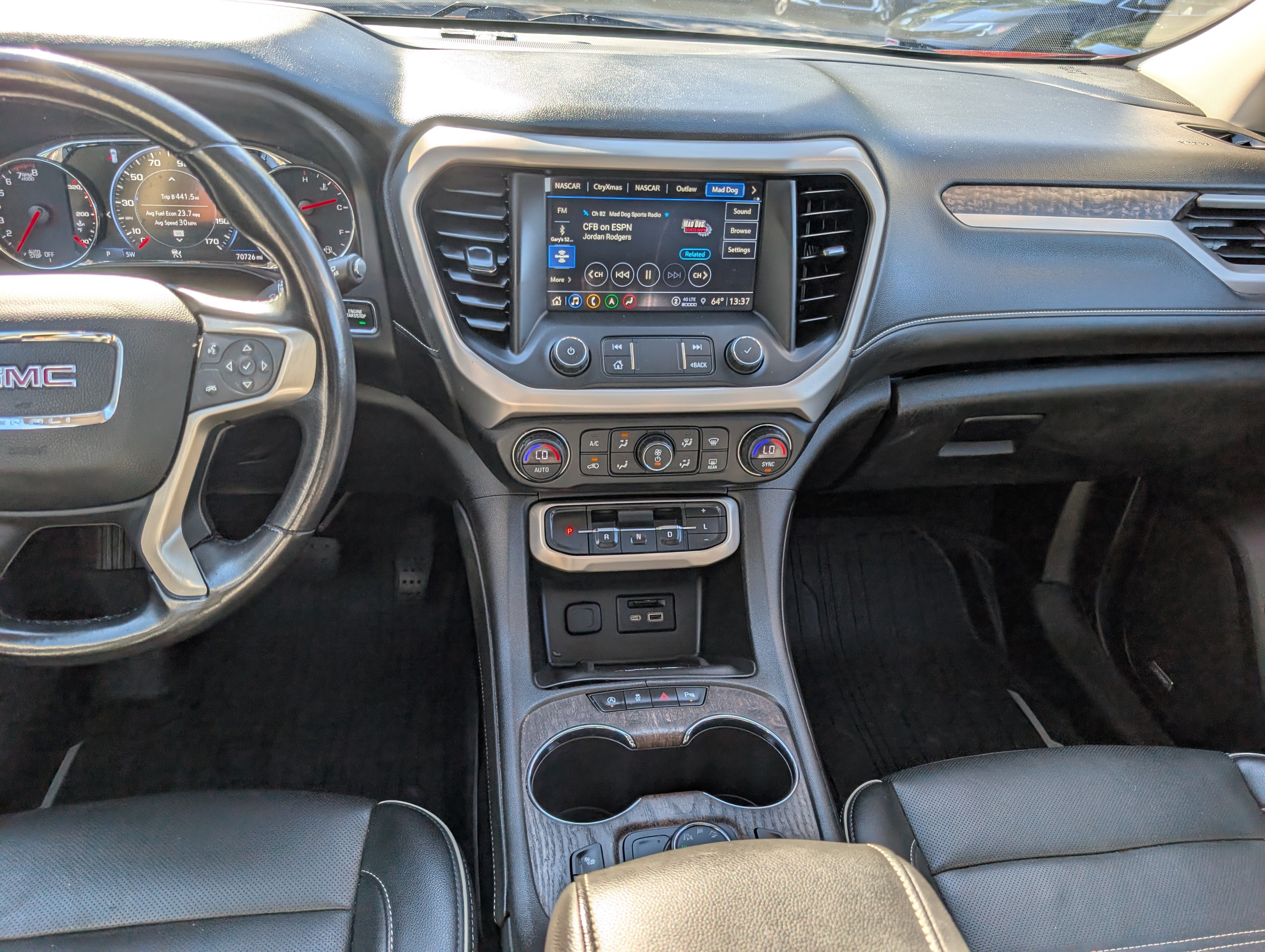 Used 2021 GMC Acadia Denali w/ Denali Ultimate Package AWD/4WD image 21