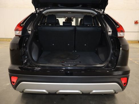 Used 2023 Mitsubishi Eclipse Cross SE image 15