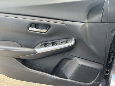 Used 2020 Nissan Sentra SR FWD image 12