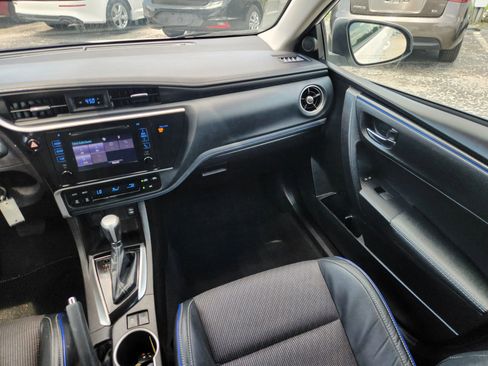 Used 2019 Toyota Corolla SE FWD image 15