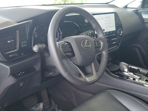 Used 2022 Lexus NX 250 FWD w/ Towing Package (2000 Lbs) image 8