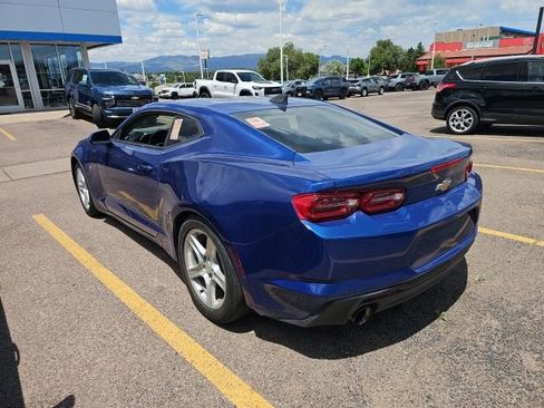 Used 2020 Chevrolet Camaro LT RWD image 4