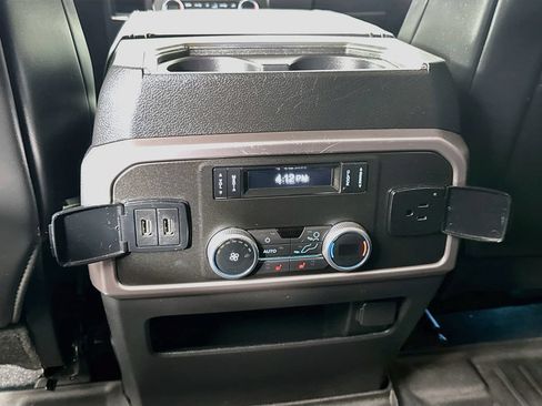 Used 2019 Ford Expedition Platinum RWD image 28
